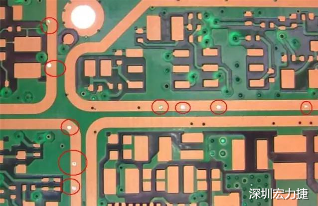 防止PCB過波峰焊時錫從導(dǎo)通孔貫穿元件面造成短路；特別是我們把過孔放在BGA焊盤上時，就必須先做塞孔，再鍍金處理，便于BGA的焊接。