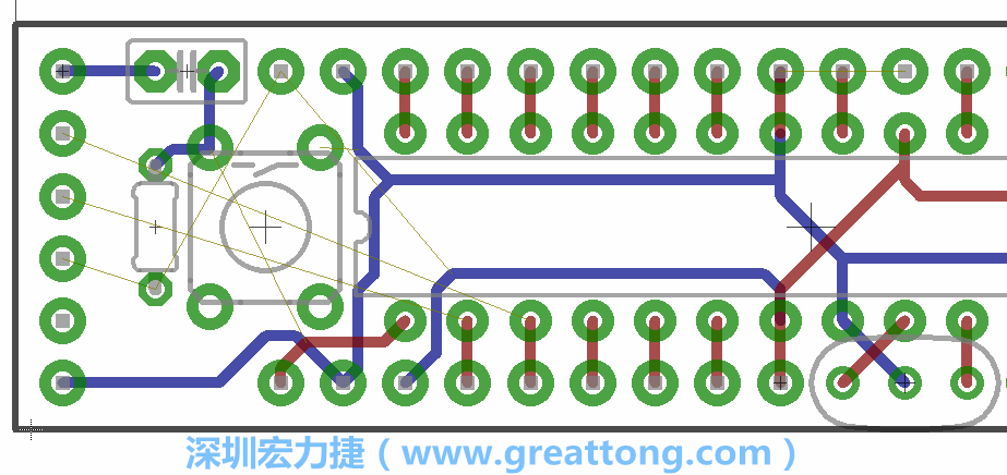 4.1. 把剩下的元件移動到電路板工作區(qū)上。