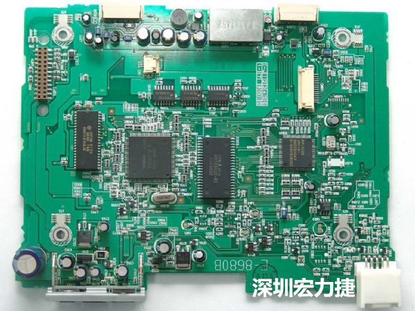 大面積PCB若電子元器件數(shù)量多、重量較重，板材強(qiáng)度不夠時容易產(chǎn)生PCB中央部凹陷問題。